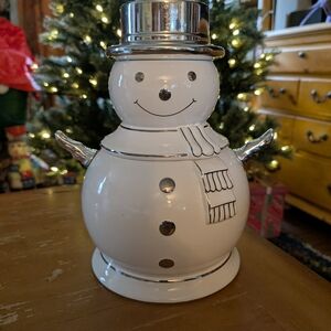 Charming White Snowman Candle Holder